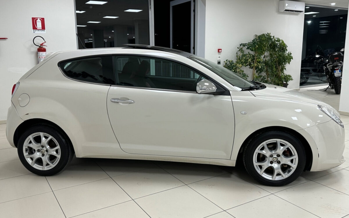 Alfa Romeo MiTo MiTo 1.3 JTDm-2 95 CV S&S Distinctive