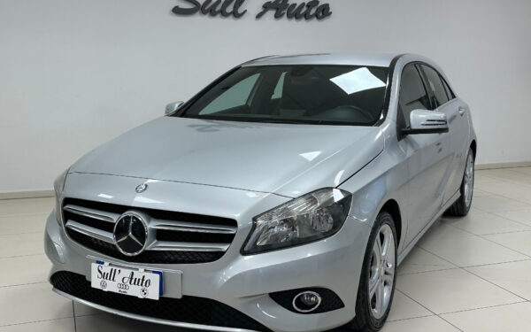 Mercedes-Benz A 180